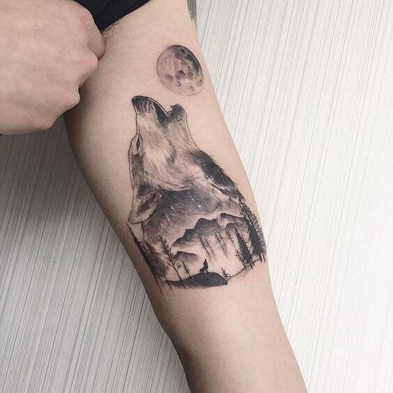 tattoo lobo e lua