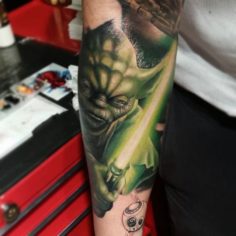 mestre yoda tattoo