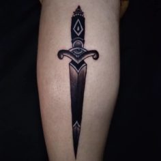 tatuagem espada old school