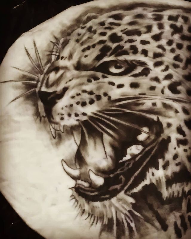 tatuagem onca desenho