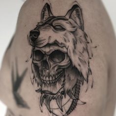 caveira lobo tattoo