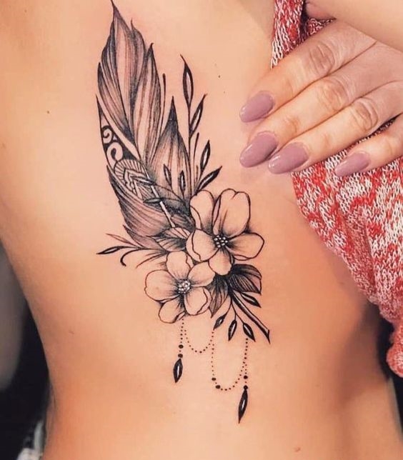 84 inspirações de tatuagens femininas em 2022