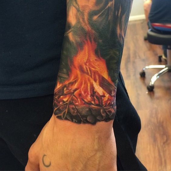 tatuagem fogueira