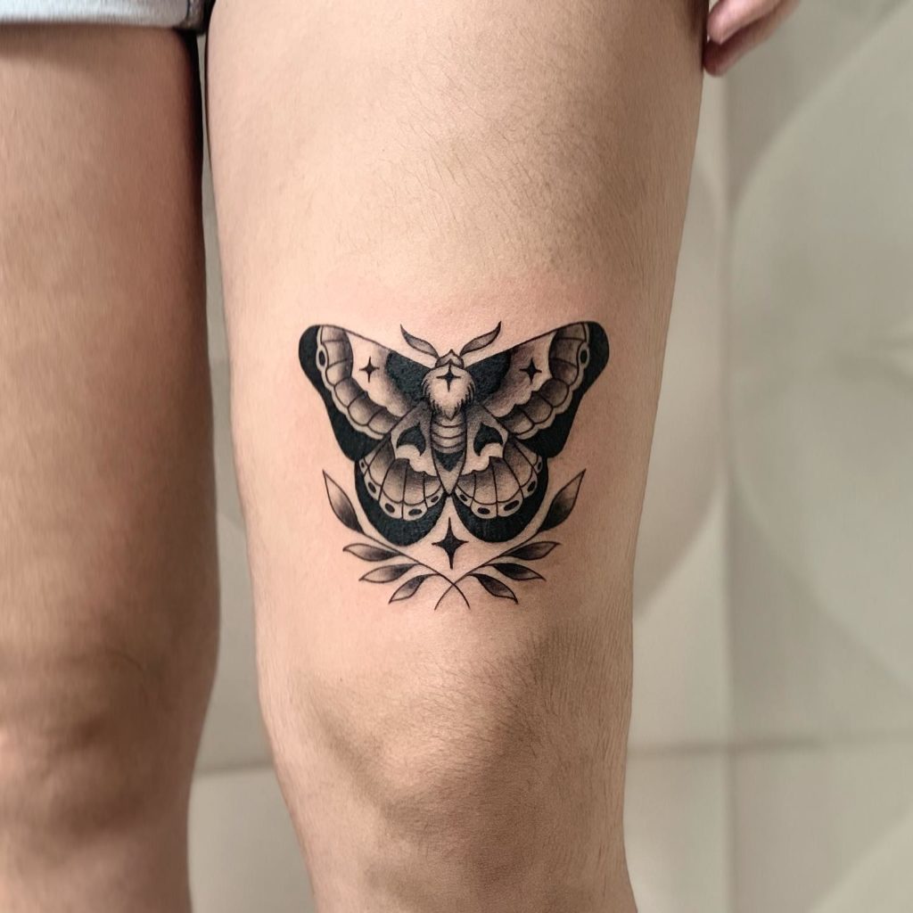 Borboleta na coxa - Tattoo