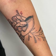 passarinho pontinhos tattoo