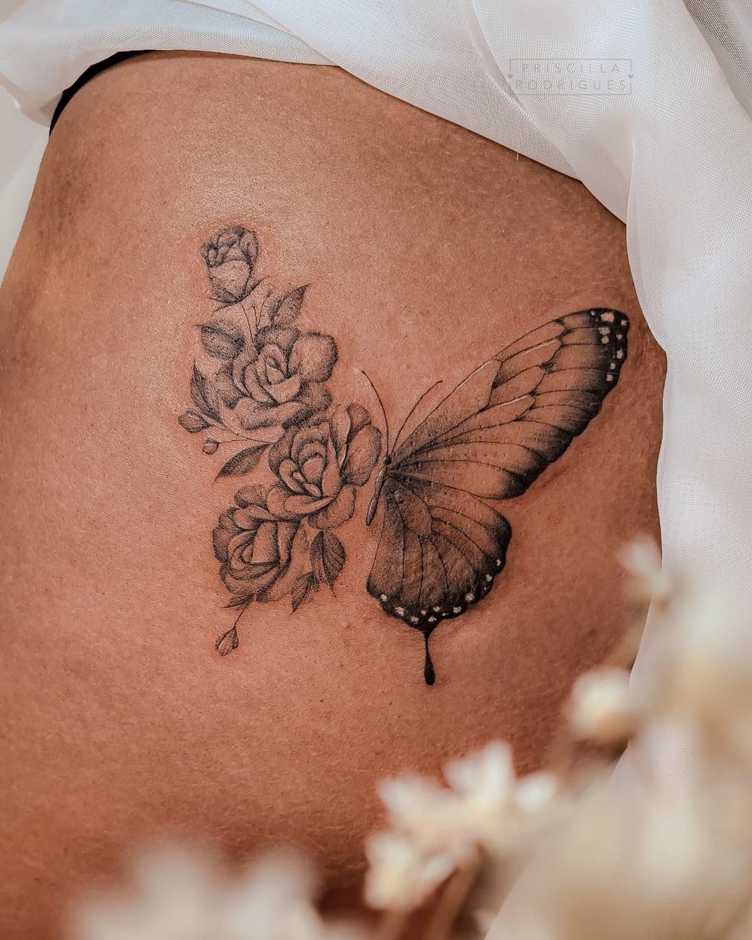 Borboleta com Ornamentos - Tattoo