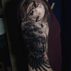 corvo da lua cheia tattoo
