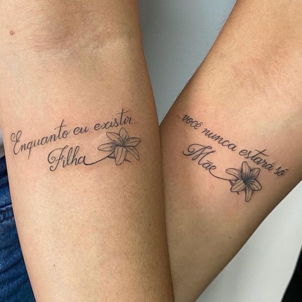 mae e filha tatuagem