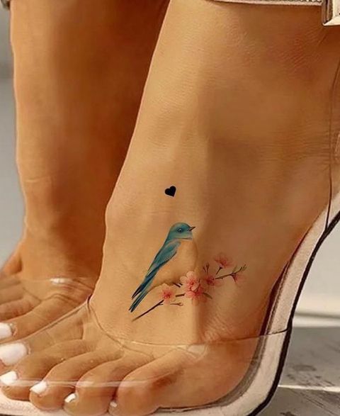 passarinho no pe tatuagem