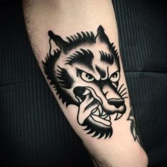lobo com lingua de fora tattoo